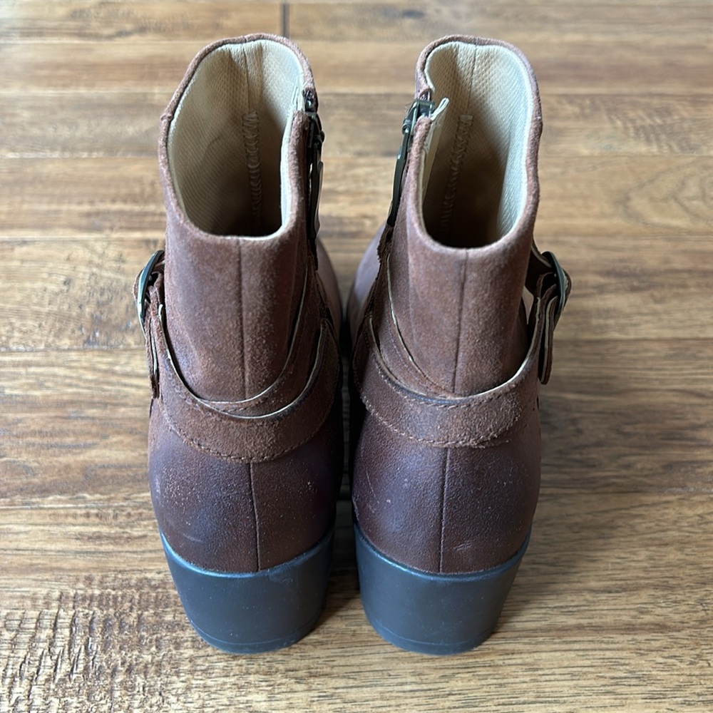 Dansko Cagney Boot Brown Burnished Suede Leather Ankle Bootie Size 38 New NWOB - Picture 8 of 13